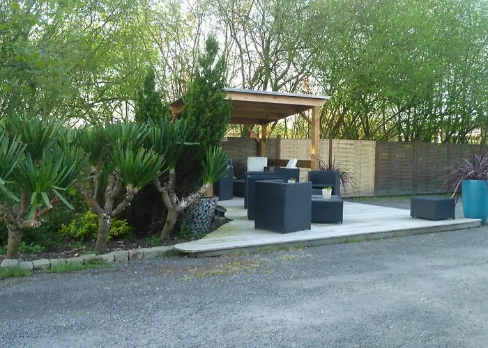 Papea Yvré-lʼÉvêque