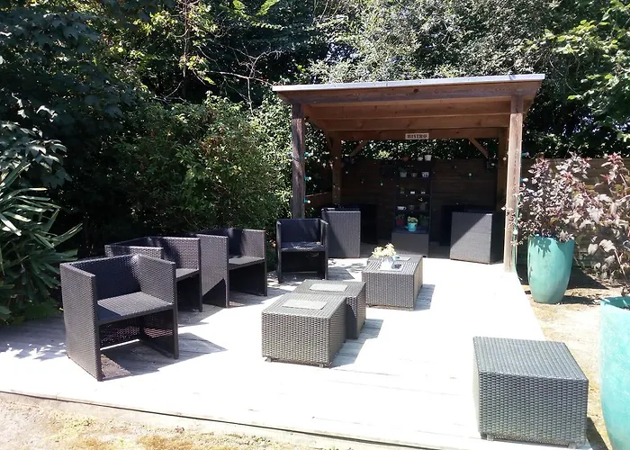 Papea Hotel Yvré-lʼÉvêque