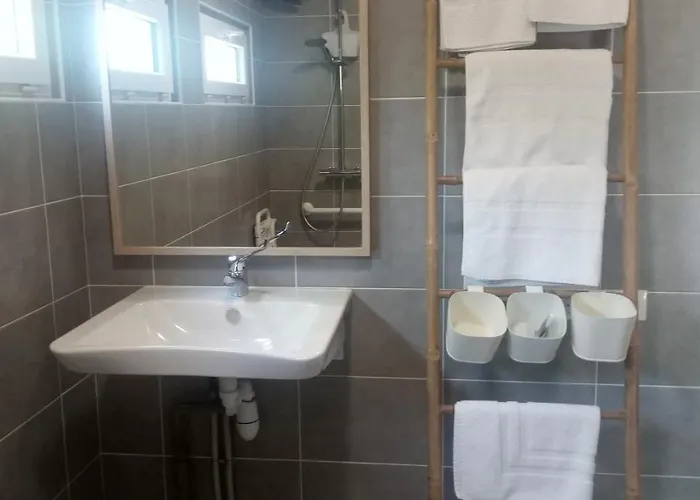 Papea Yvré-lʼÉvêque