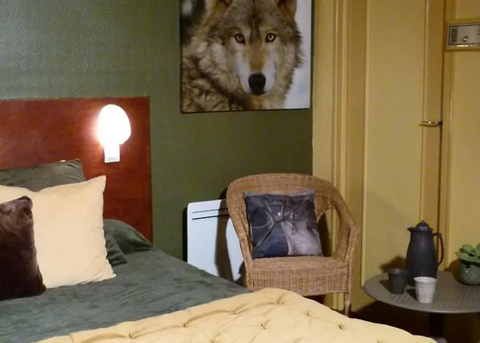 Hotel Papea Yvré-lʼÉvêque